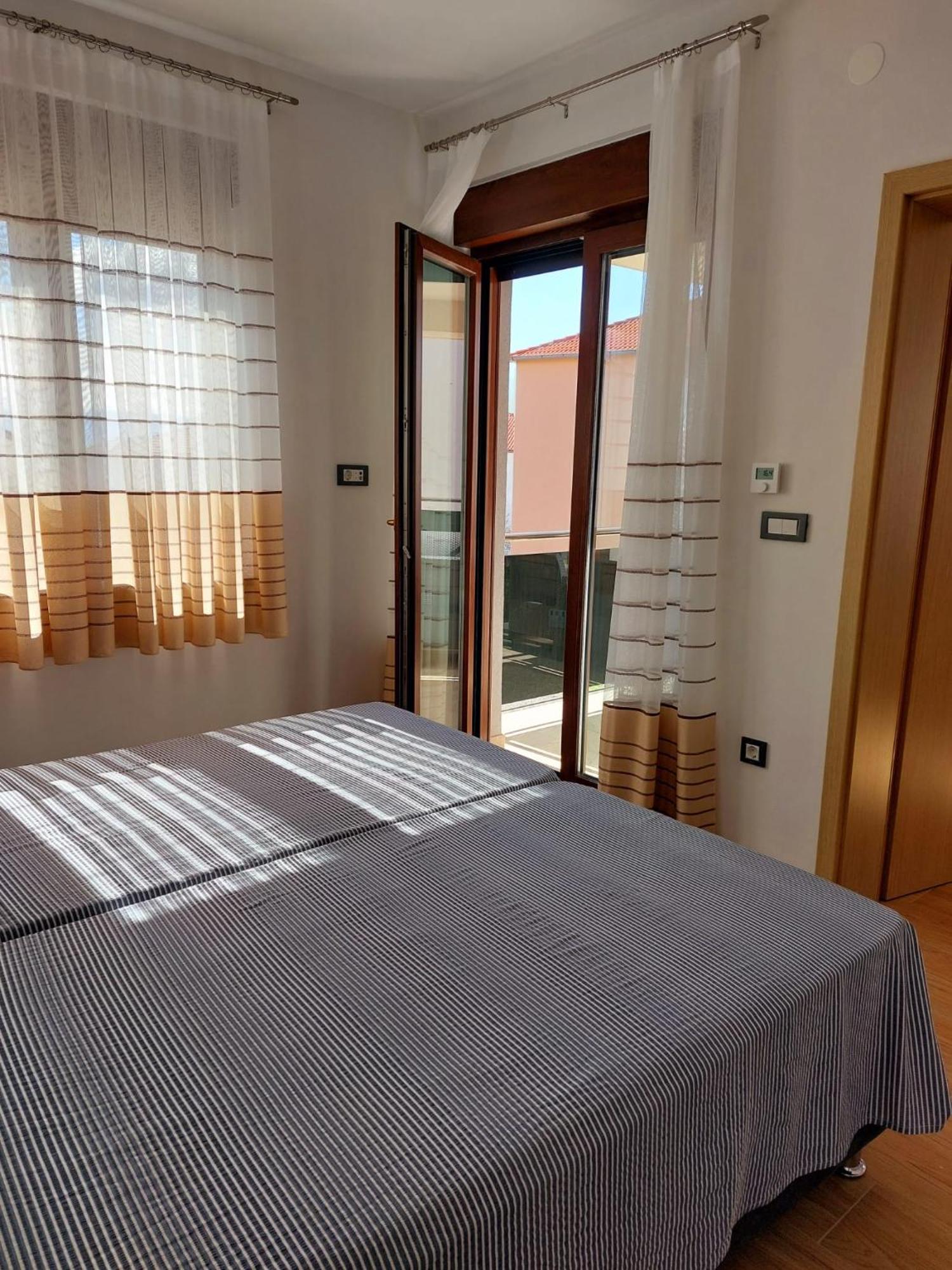 Apartmani Ivana Novi Novi Vinodolski Exterior photo